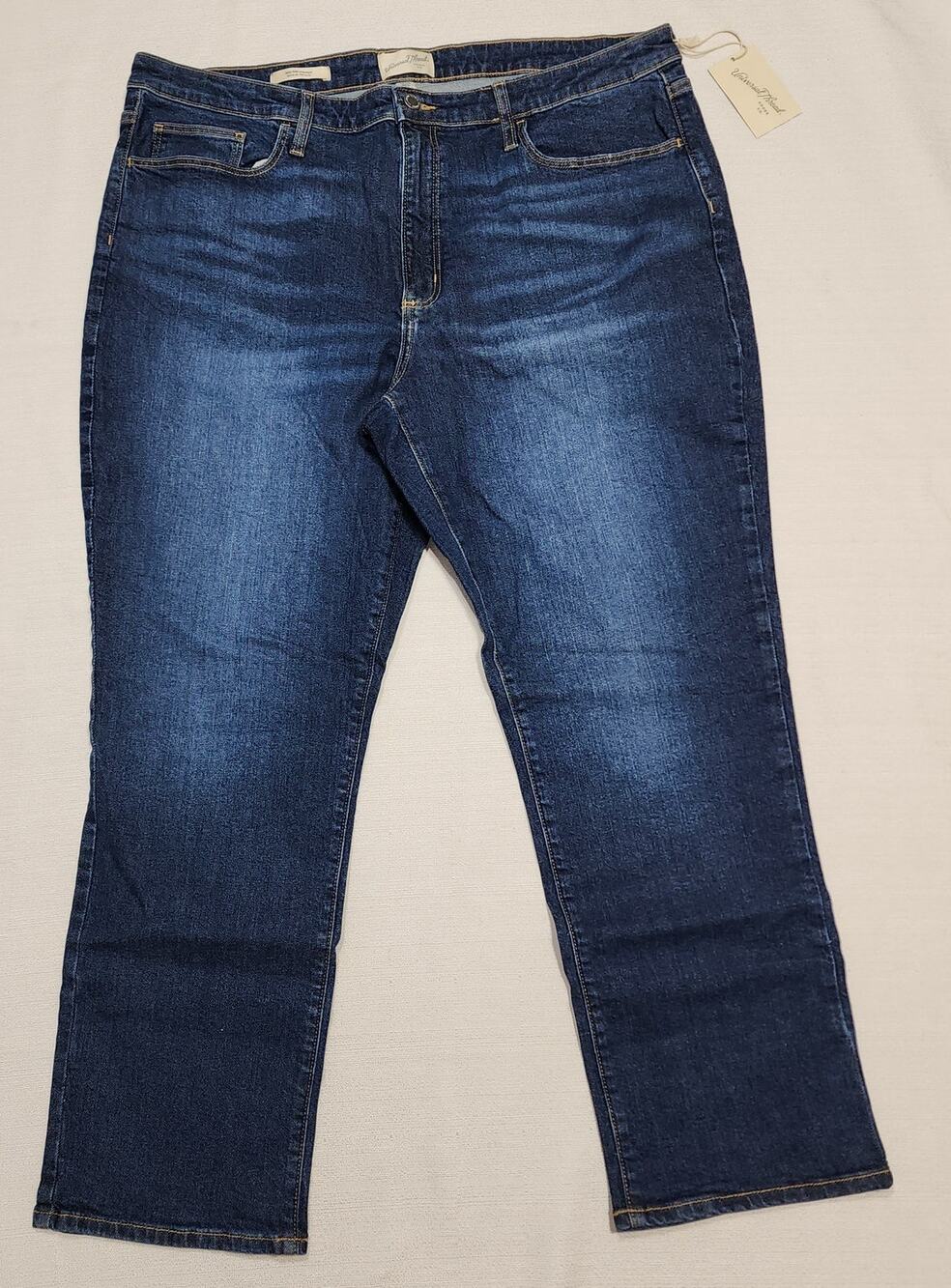 Universal thread high rise straight Jeans L'39'' x W40'' NWT